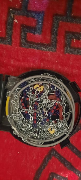 Lanturi de alunegare noi