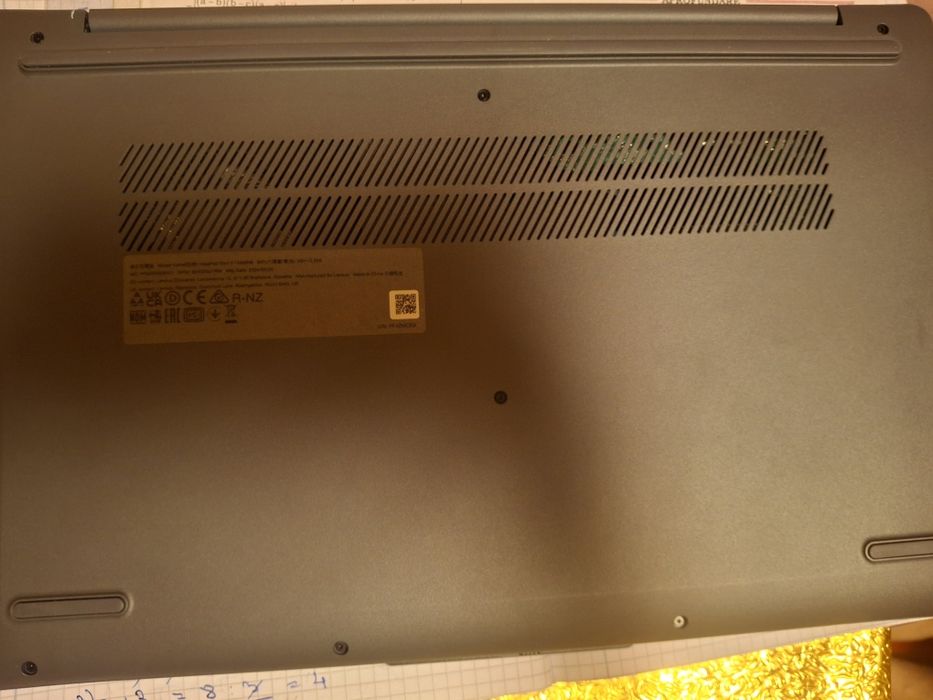Vând laptop lenovo