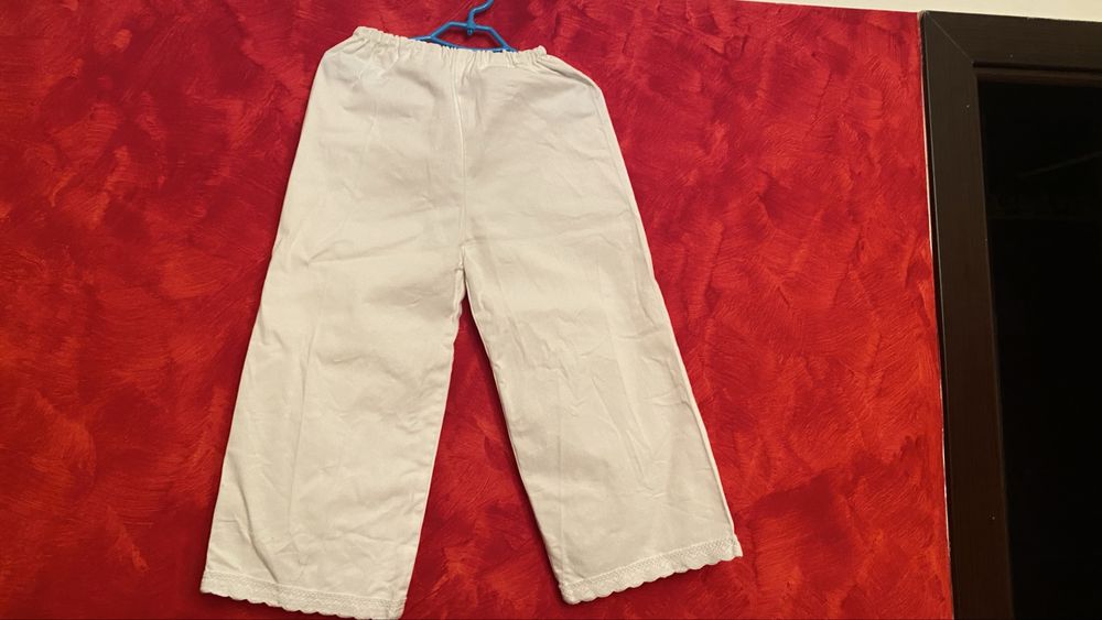 Pantaloni pentru costum national