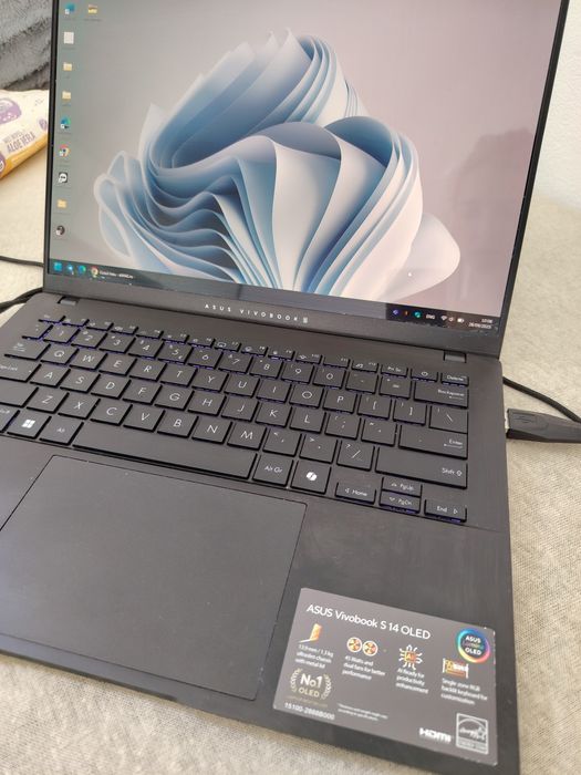 Asus Vivobook S14 AMD Ryzen 7