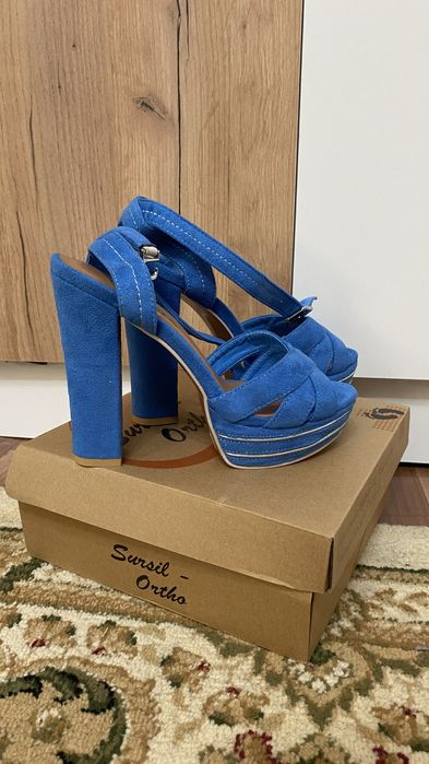 Новые    босаножки