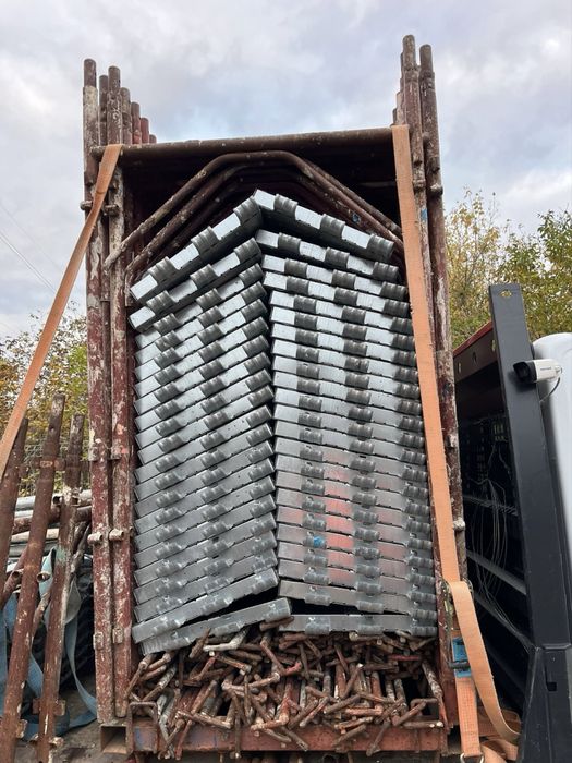 Vand lot 500 mp schela comipont