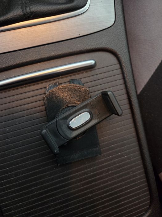 Suport universal telefon vw Passat B6/B7