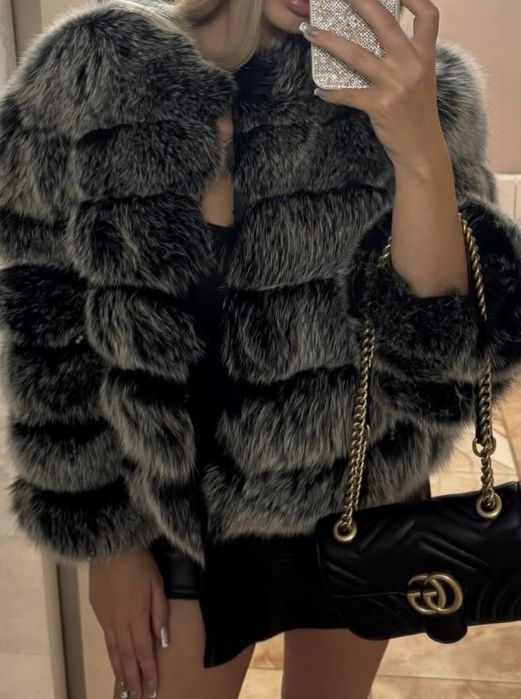 Haina blana naturala vulpe