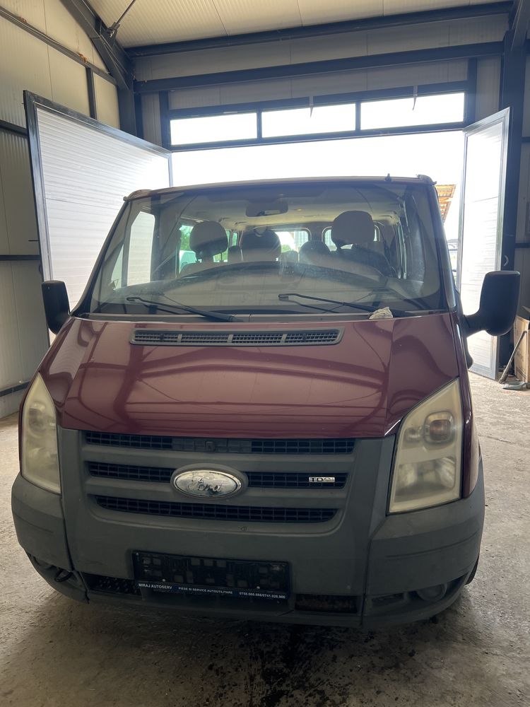 Vand bara fata usi motor 2.2 E4 ford transit 2007