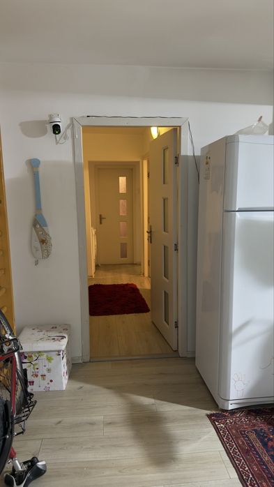 Proprietar,Vând apartament 3 camere Rovine