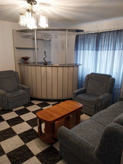 Închiriez apartament 2 camere brosteni