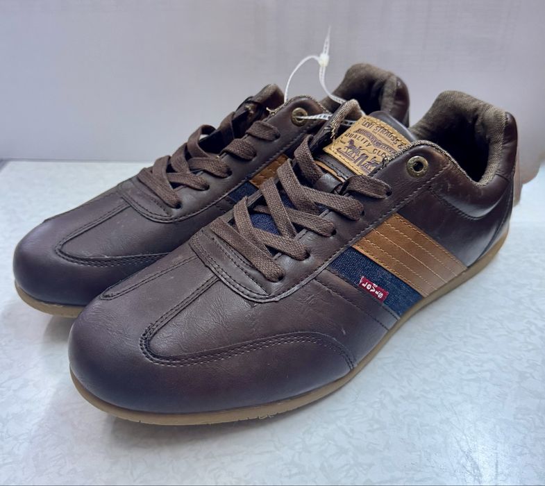Pantofi Levi’s barbatesti