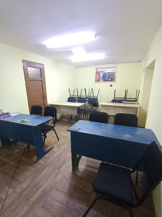 O'quv xonalalari ijaraga beriladi.