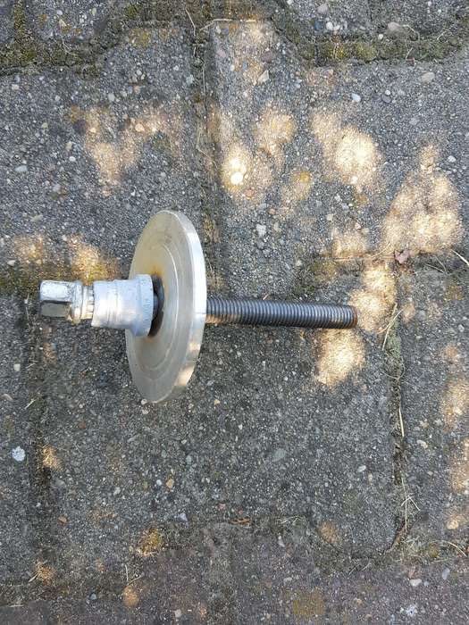 Antifurt roata remorca rulota cu suport si surub lung etc;