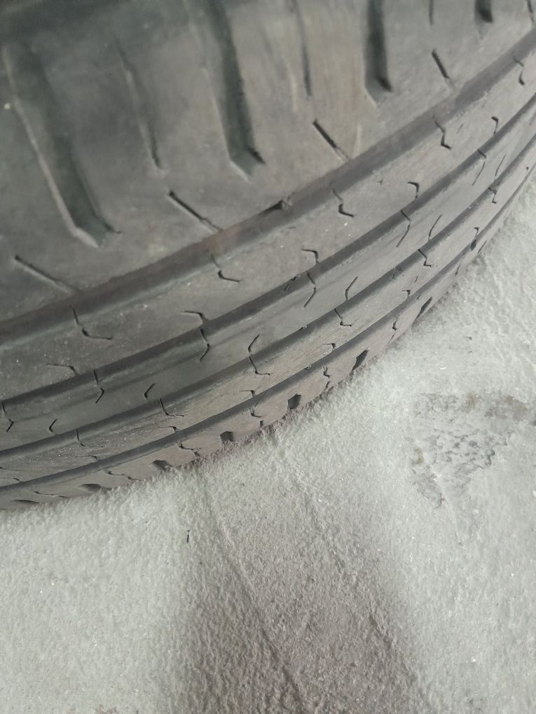 гуми 205/55/17   michelin и  continental 4броя