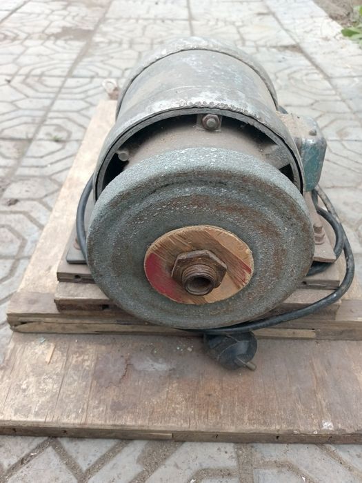 Продам электрический наждак