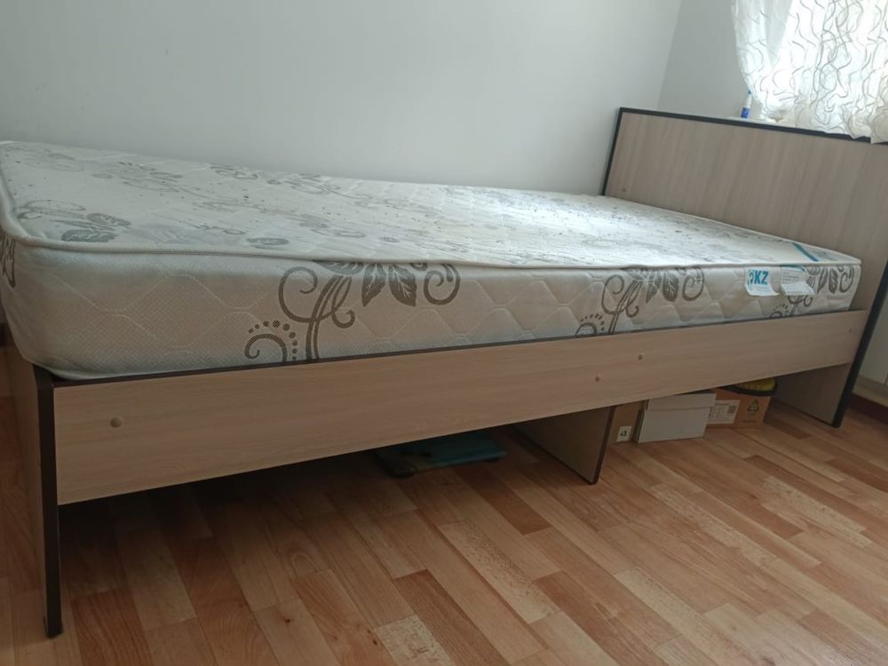 Продам кровать в отличном состояний