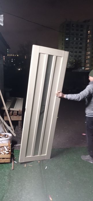 Дверь                                            .