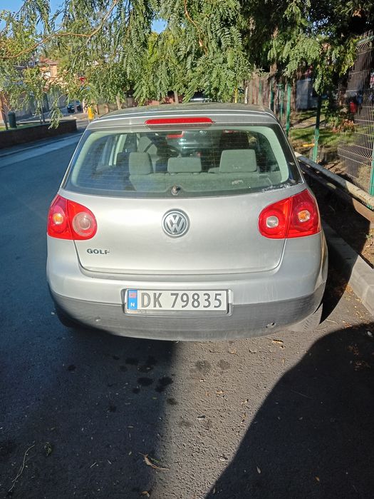 Vând masina volkswagen