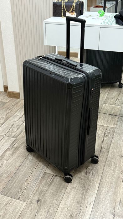 Чемодан размер L