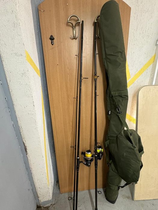 Lansete cu mulinete crap