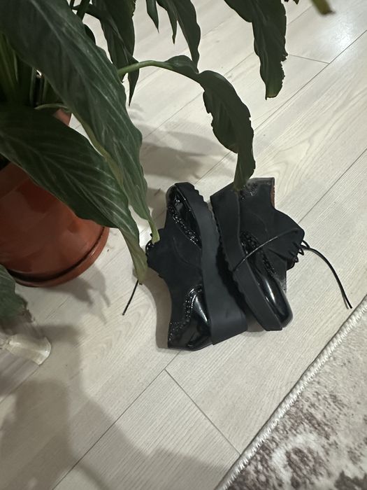 Дамски елегантни обувки-размер 37