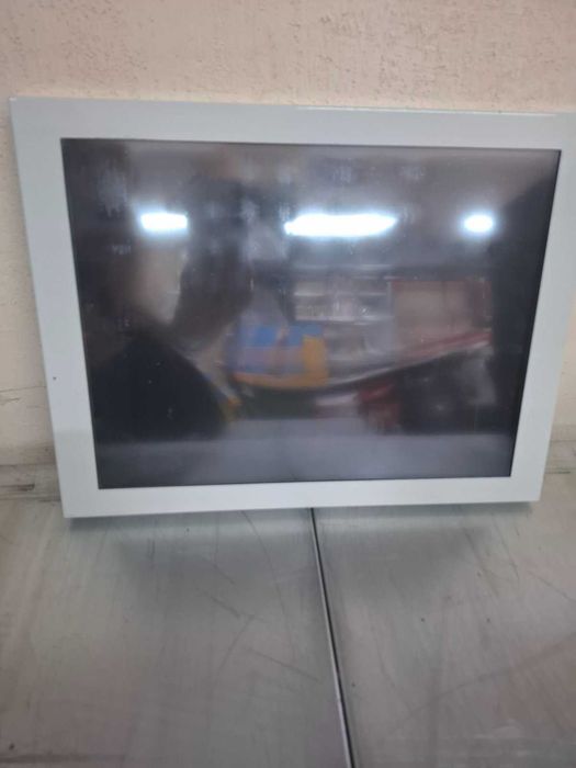 Цветен монитор 15″ TFT LCD VT-568MTC