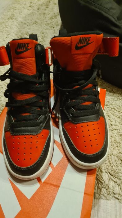 Nike courtyard 36