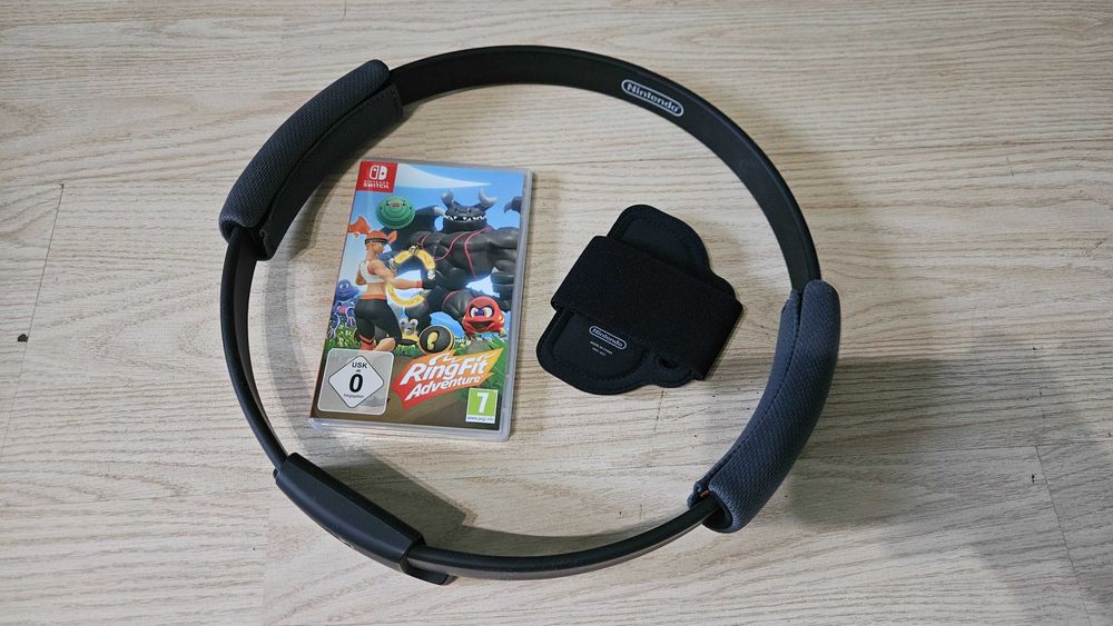 Nintendo Switch OLED + Ring Fit Adventure