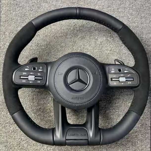 Mercedes AMG спортен волан – Черна кожа & Алкантара (2018–2022)