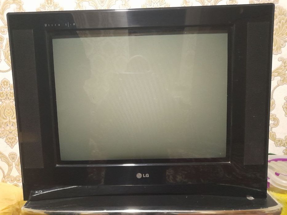 Телевизор LG ишлаши зур. Хеч канака айби йук