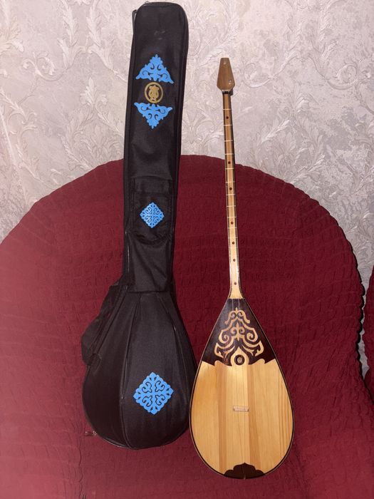 Продаётся домбра