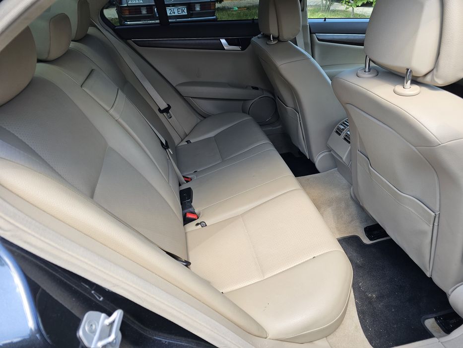 Mercedes c220 cdi elegance volan dreapta