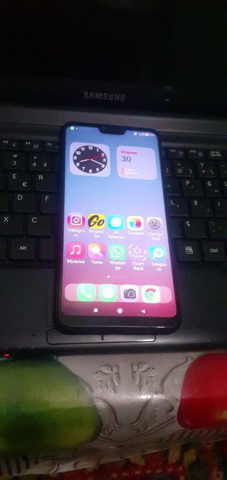 Mi 8 lite 4/64 GB ishlashi Tez