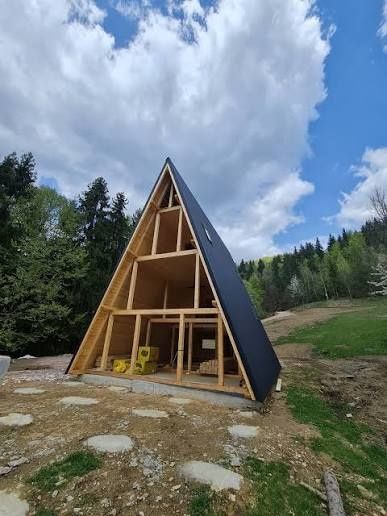 Construim cabane din lemn la comanda clientului