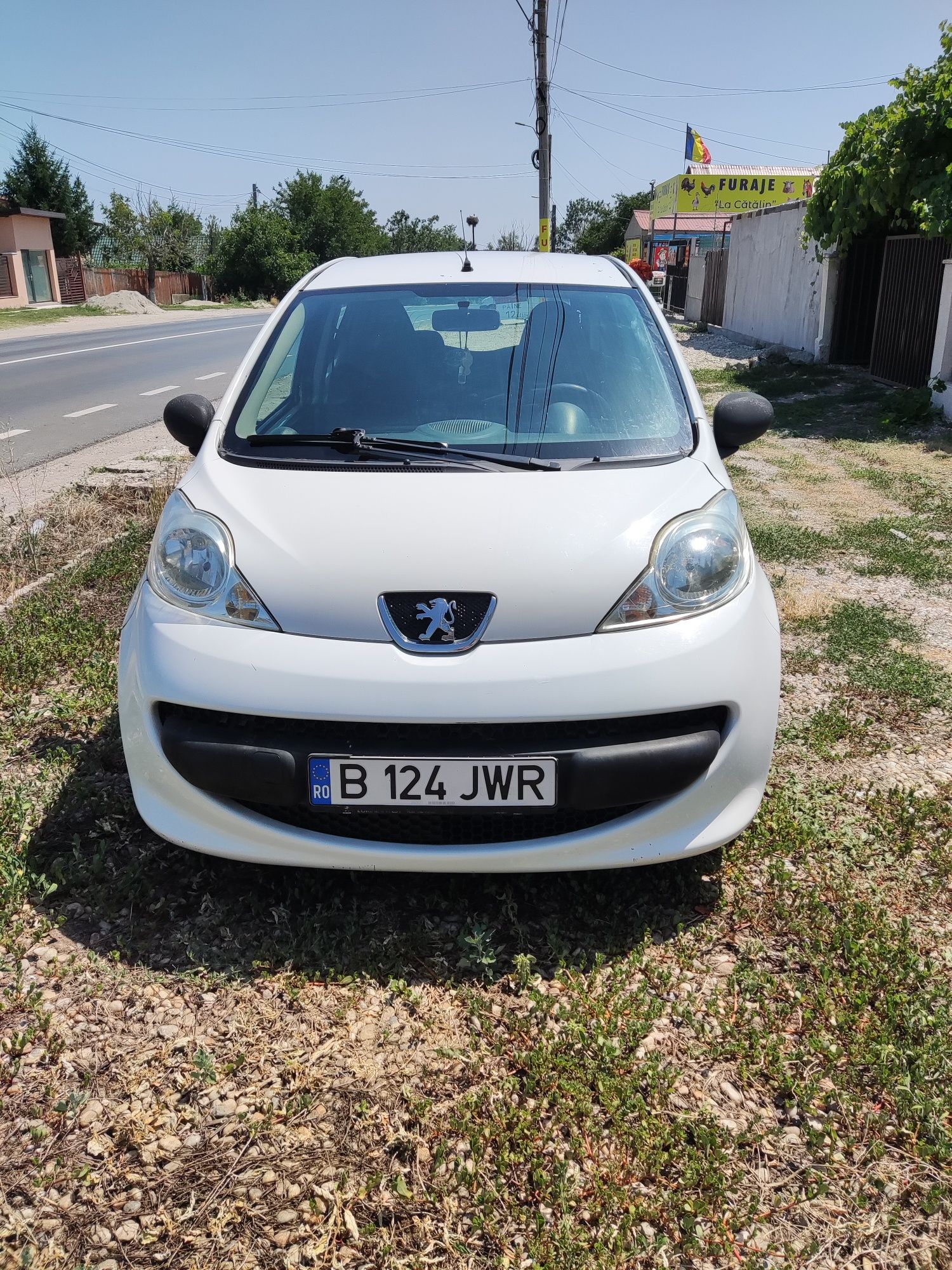 Vând Peugeot 107, 998 cm, benzina
