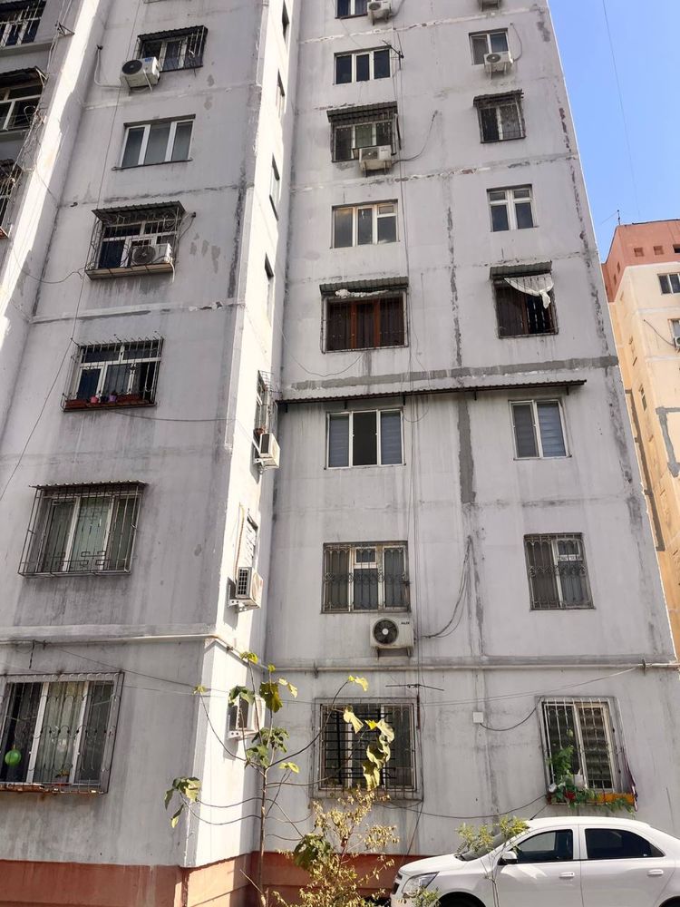 Toshekent sergeli massiv stroitel uy sotiladi