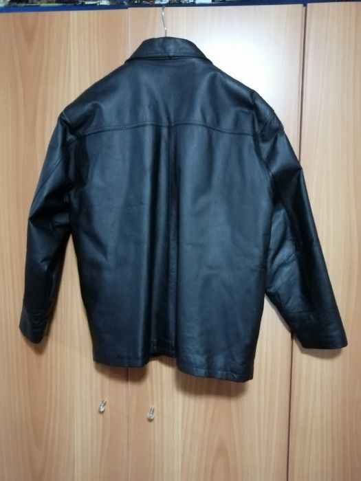 НАМАЛЕНИЕ 50% Кожено яке от естествена кожа. 52 L Черно.