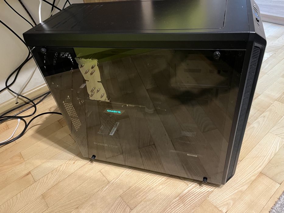 Компютър с RTX 2070 SUPERE и Inter Core i7-9700KF