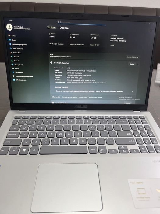 Laptop Asus x515M arata ca nou