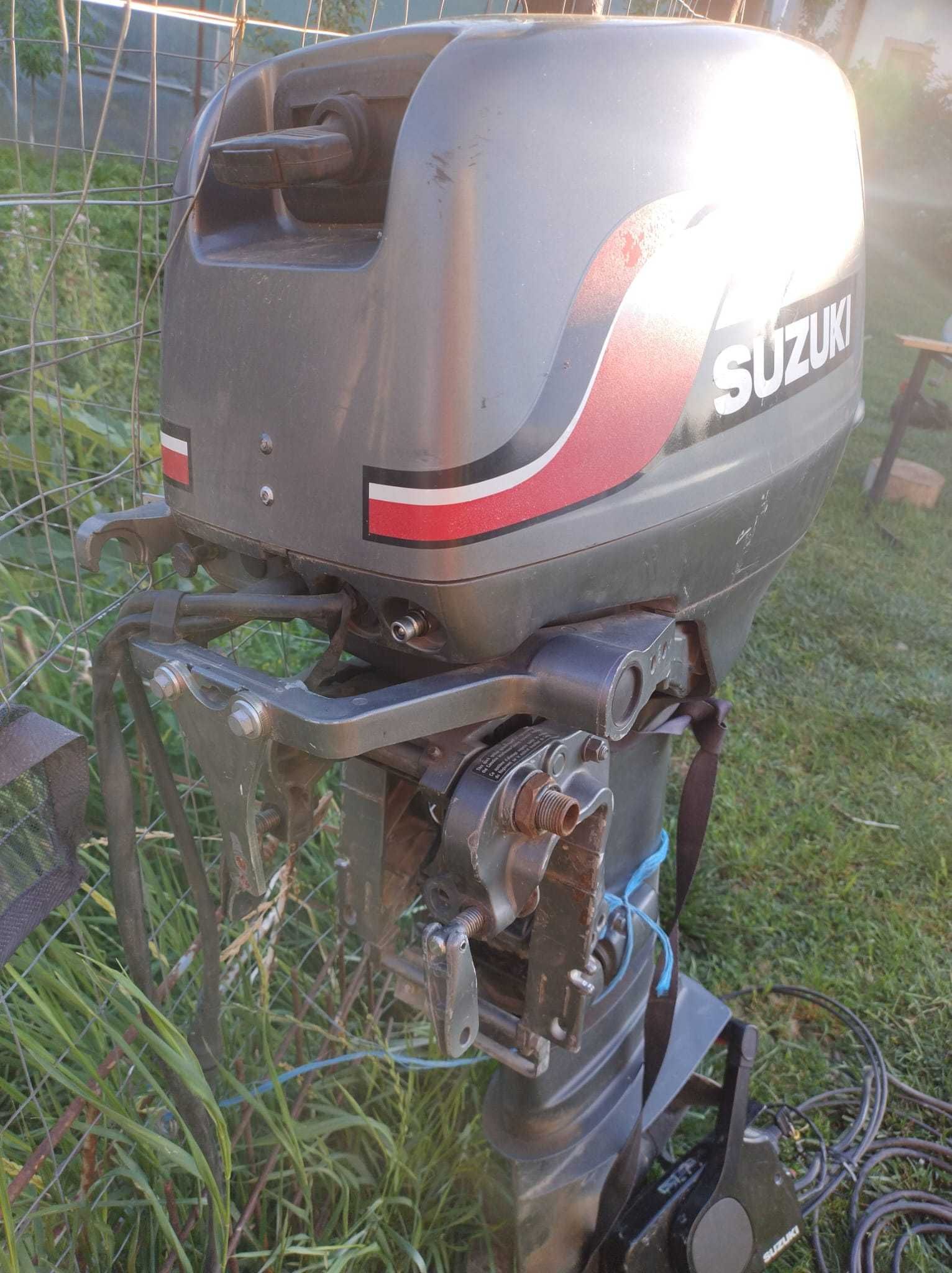 motor barca suzuki 20 CP in 2 timpi