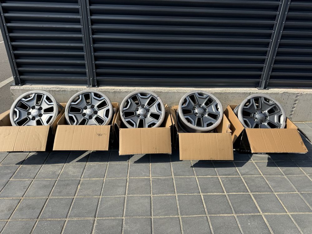 Jante Orig. Jeep Wrangler 17x9 5x114.3/5x127 cu 4 distantieri de 30mm