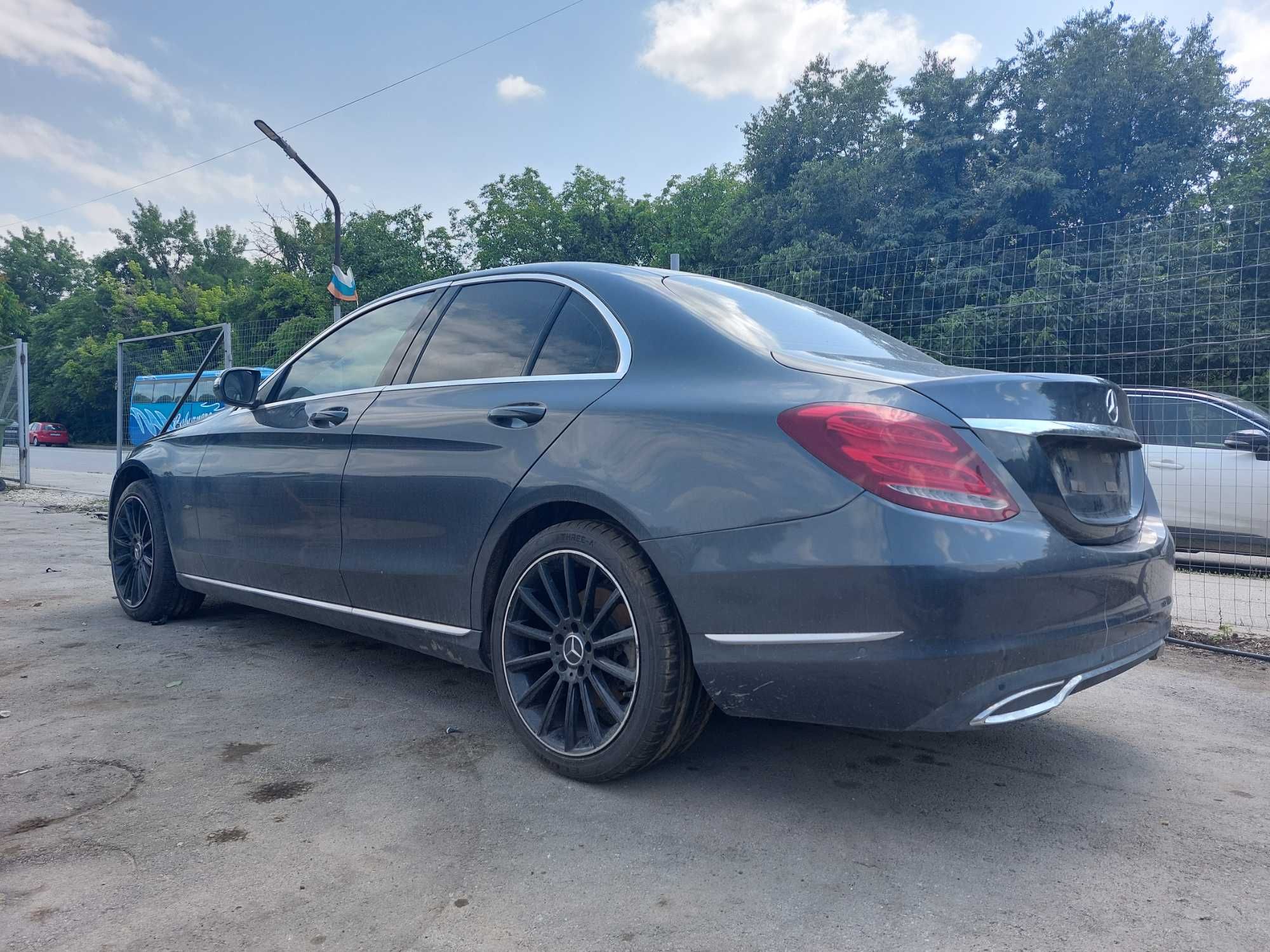На Части: Mercedes-Benz W205 C220 CDI 170 к.с. SPORT ПАКЕТ