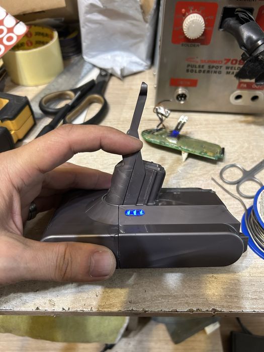 Reparatii acumulatori li-ion autofiletante aspirator flex