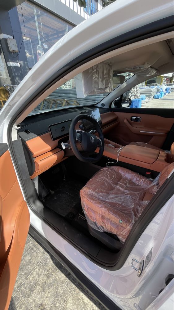 Leapmotor C16 gibrid 2-pozitsiya dop