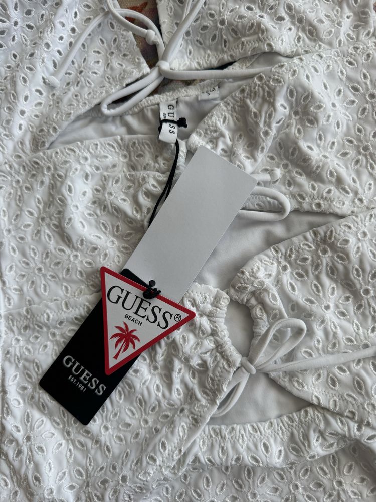Цял Бански Guess