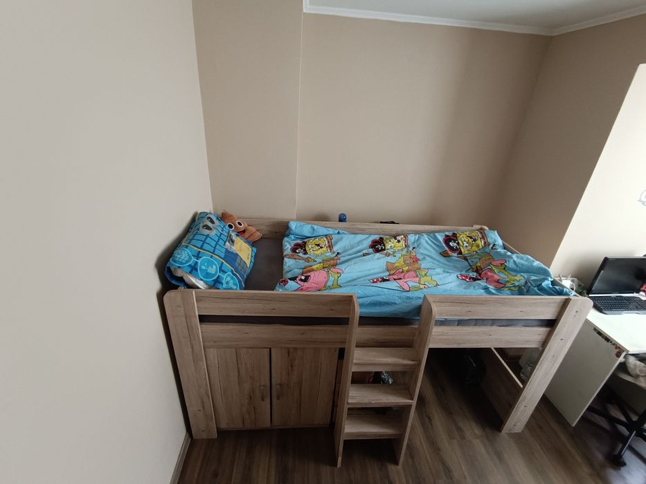 Двуетажно легло + скрин