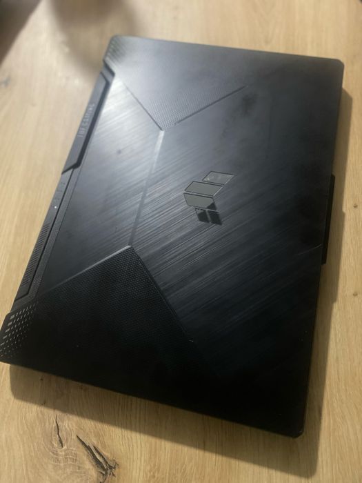 Laptop Gaming ASUS TUF FX505DT  AMD Ryzen™ 5 3550H GTX1650 4GB