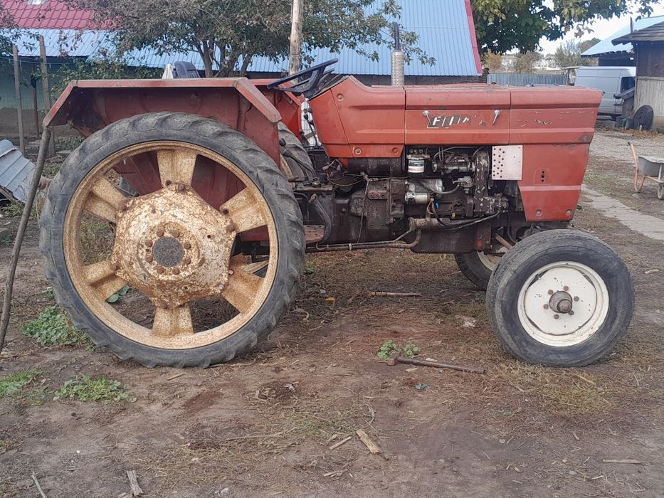 Tractor Fiat 540 stare impecabila mecanica .fără talon