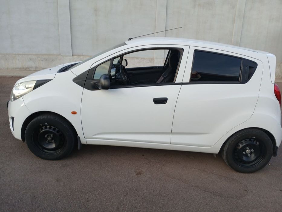 Спарк 2011  йил метан газ бор