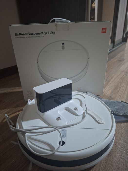 Робот-пылесос Xiaomi Mi Robot Vacuum-Mop 2 Lite — полный комплект
