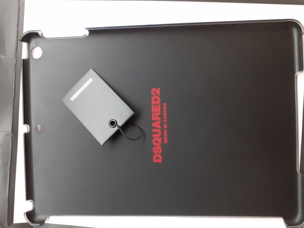 Dsquared ipad ориг. калъф за таблет