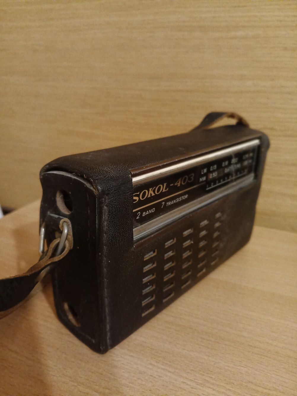 Продавам Ретро Радио SOKOL-403