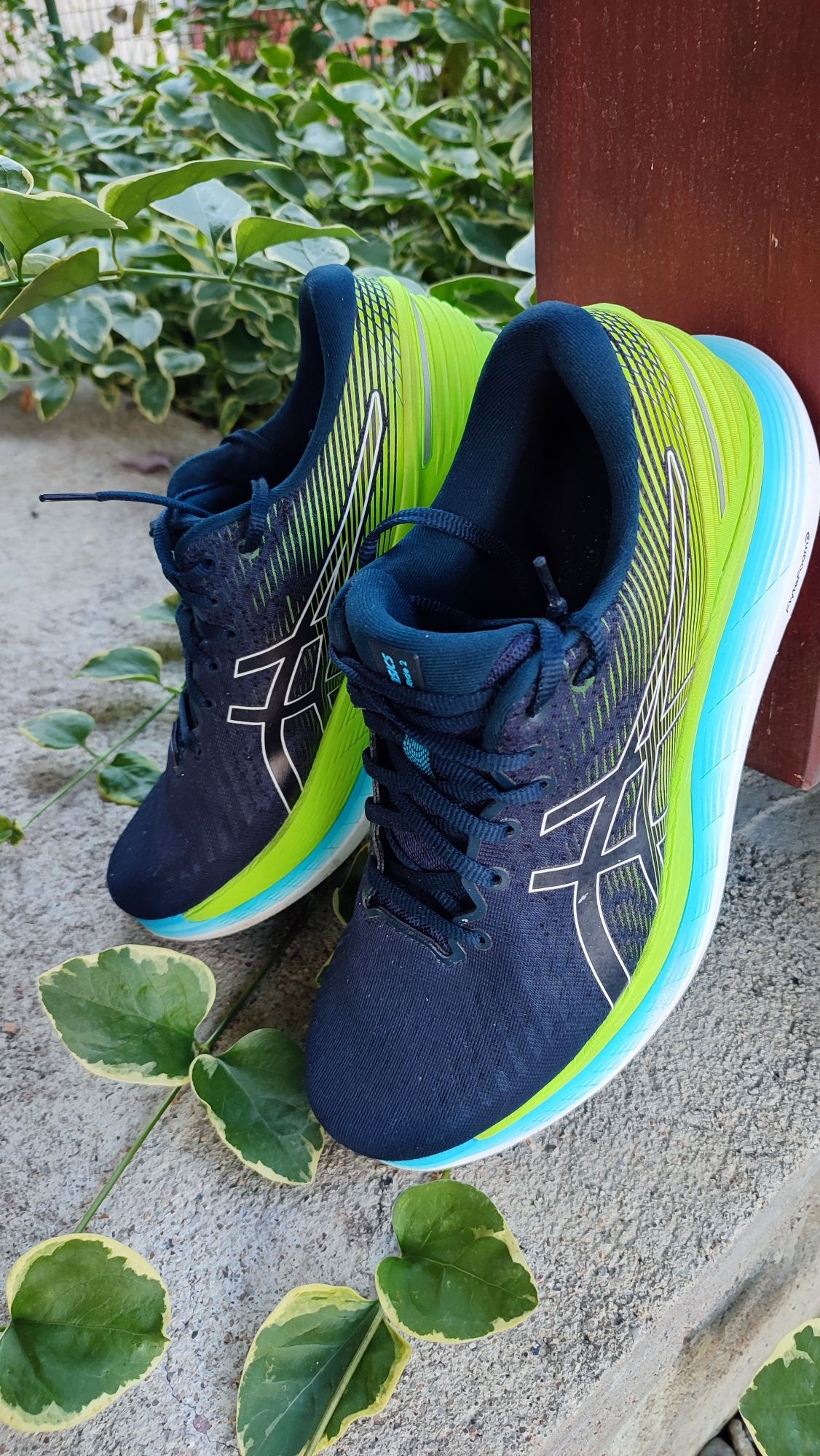 Asics Glideride 2 mărime 44 / 28 cm